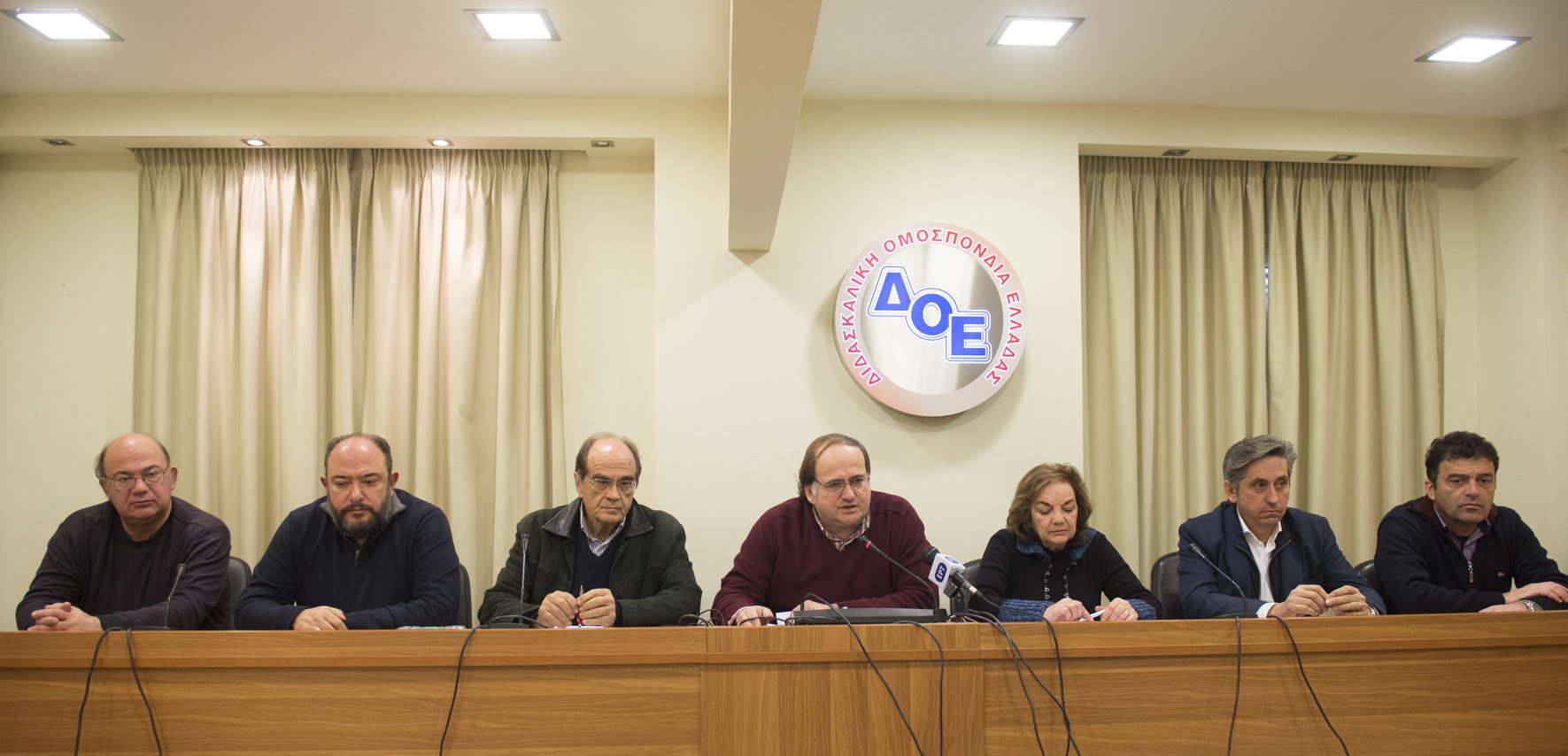 Koινό μέτωπο από ΔΟΕ – ΟΛΜΕ – ΟΙΕΛΕ για το ασφαλιστικό (vid)