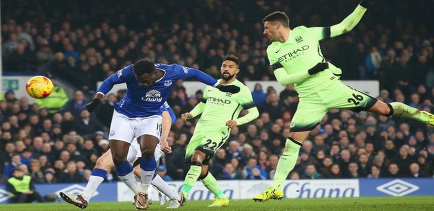 Η Έβερτον νίκησε 2-1 την Σίτι και ελπίζει σε τελικό
