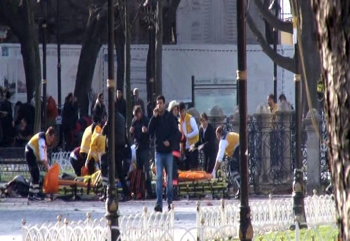 Δέκα νεκροί και δεκαπέντε τραυματίες από βομβιστική επίθεση στο κέντρο της Κωνσταντινούπολης