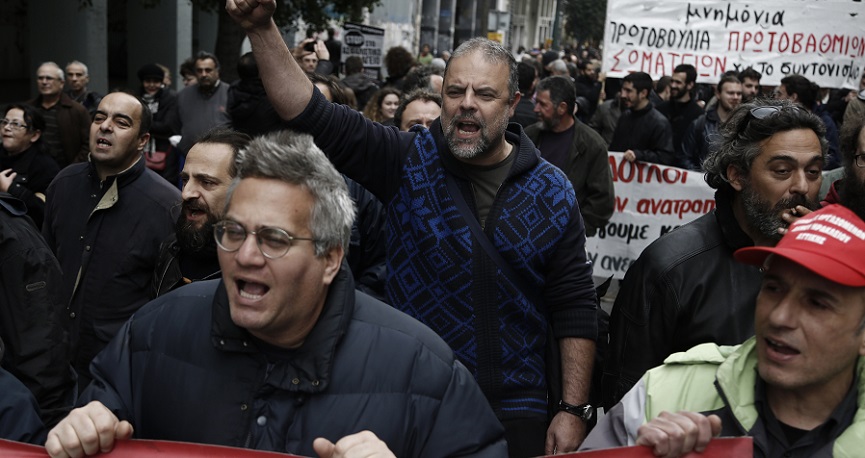 Μπαράζ κινητοποιήσεων ενάντια στο ασφαλιστικό – Επί ποδός δικηγόροι, μηχανικοί, ΠΟΕΔΗΝ, ΑΔΕΔΥ και ΠΑΜΕ (vid)