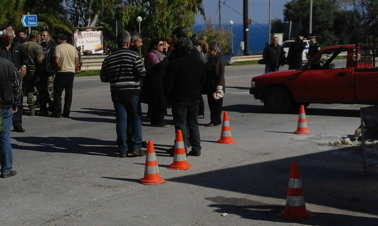 Χανιά: Παραμένουν  για 16η μέρα στο μπλόκο του αγώνα στα Μεγάλα Χωράφια οι αγρότες