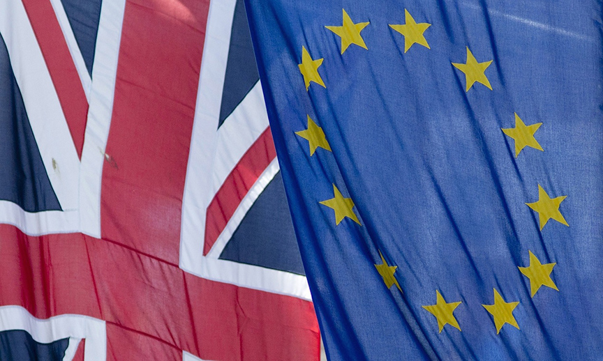 Προβάδισμα 8% υπέρ της παραμονής της Βρετανίας στην ΕΕ, δείχνει νέα δημοσκόπηση