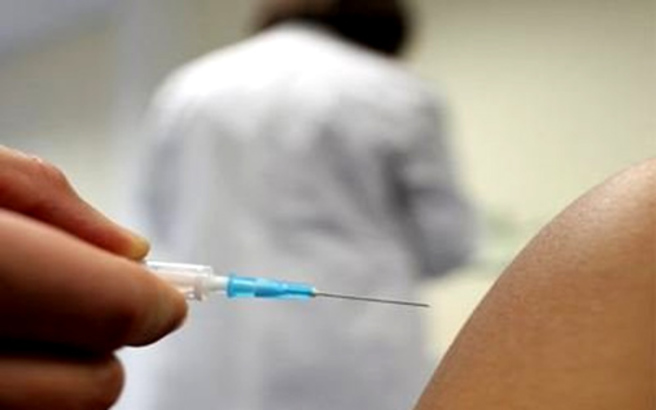 Eμβολιασμό του πληθυσμού έναντι της γρίπης συνιστά ο Πανελλήνιος Ιατρικός Σύλλογος