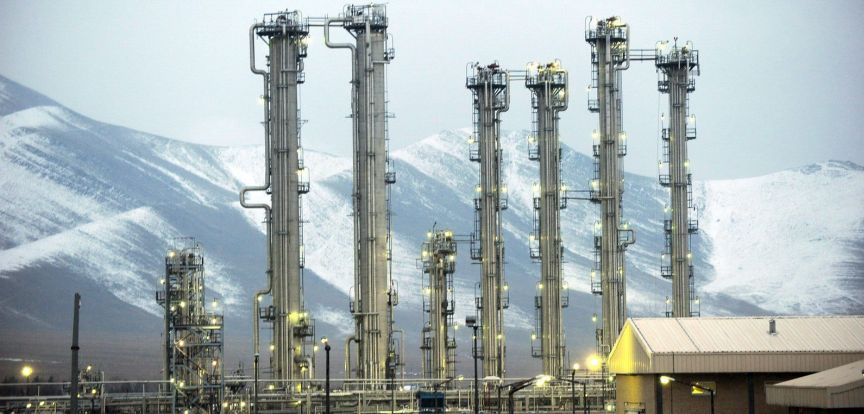 Ιράν: Απενεργοποιείται ο πυρηνικός αντιδραστήρας του Αράκ – Άρση των κυρώσεων προαναγγέλλει ο Τζον Κέρι