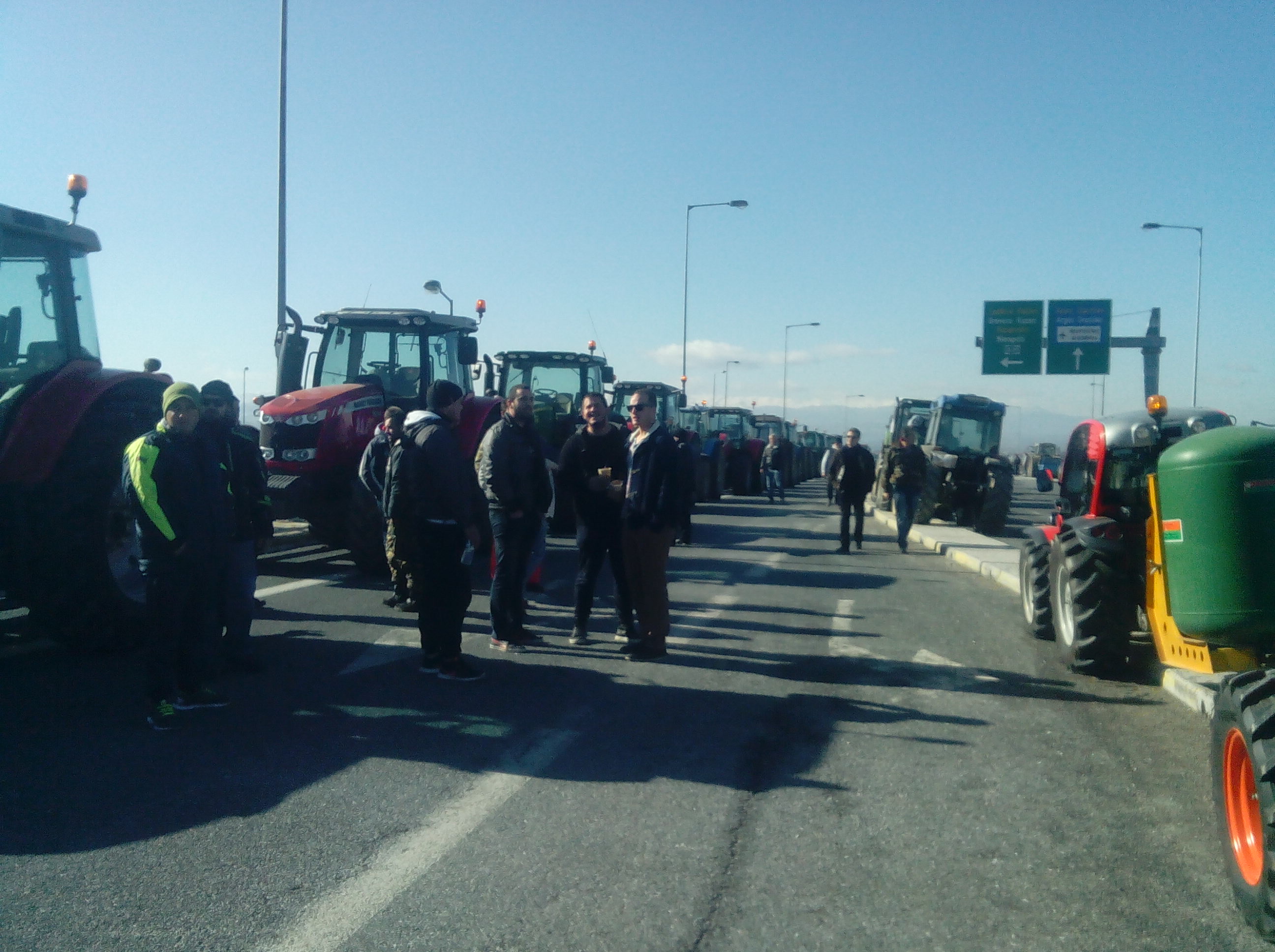 Καστοριά: Πορεία με τρακτέρ πραγματοποιούν οι αγρότες