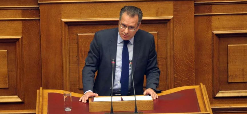 Γ. Κουμουτσάκος: «Ένας χρόνος εθνικής υποχώρησης»