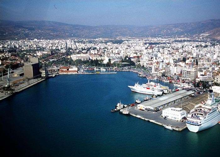 Το λιμάνι του Βόλου αποκλείουν αύριο οι αλιείς