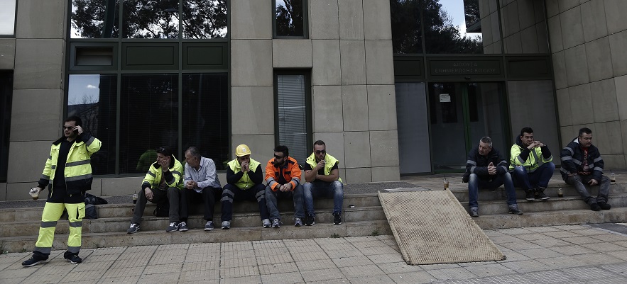 Συνάντηση Π. Σκουρλέτη – εργαζομένων στα μεταλλεία Χαλκιδικής (vid)