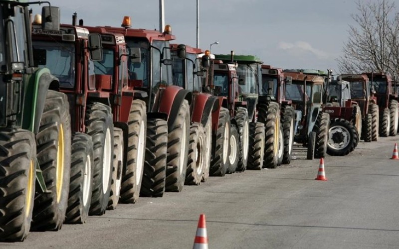 ΕΡΤ ΠΥΡΓΟΥ:Στα μπλόκα οι αγρότες