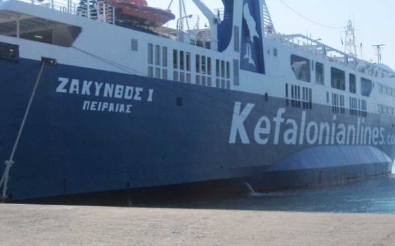 ΕΡΤ ΠΥΡΓΟΥ:﻿ Πλοίο προσέκρουσε στο λιμάνι της Κυλλήνης