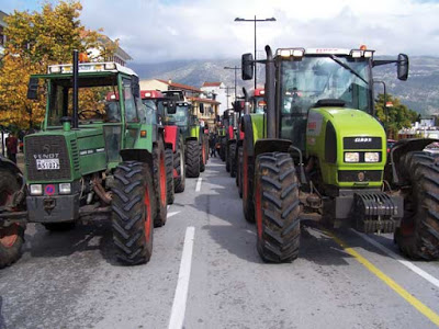 Κρίσιμη σύσκεψη των αγροτών στη Νίκαια (vid)