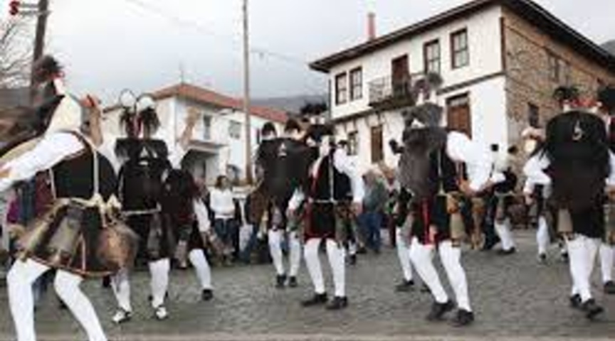 Δράμα: Ξεκινούν τα «Λαϊκά Δρώμενα Δωδεκαημέρου» με «Αράπηδες», «Μπαμπούγερα» και «Μπάμπω»