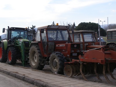 Σέρρες:  Παραμένουν και σκληραίνουν τη στάση τους οι Σερραίοι αγρότες