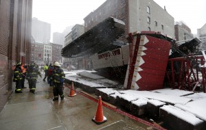 Crane collapse on Manhattan street