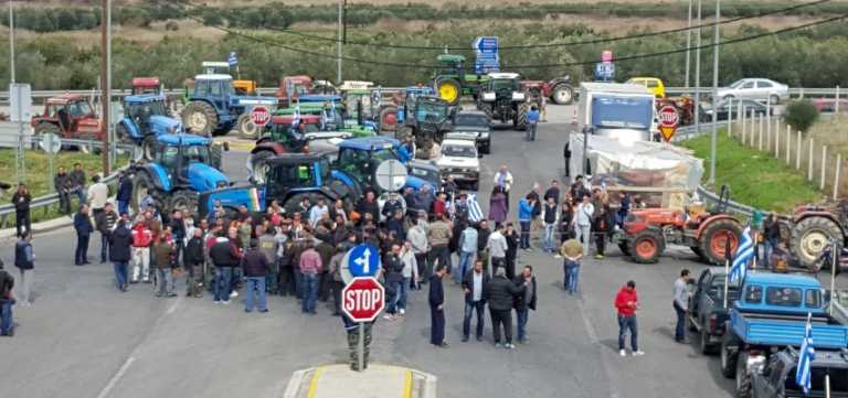 Κλειστός και πάλι ο Μπράλος από τους αγρότες της Φθιώτιδας – Ουρές χιλιομέτρων στον Προμαχώνα (vid)