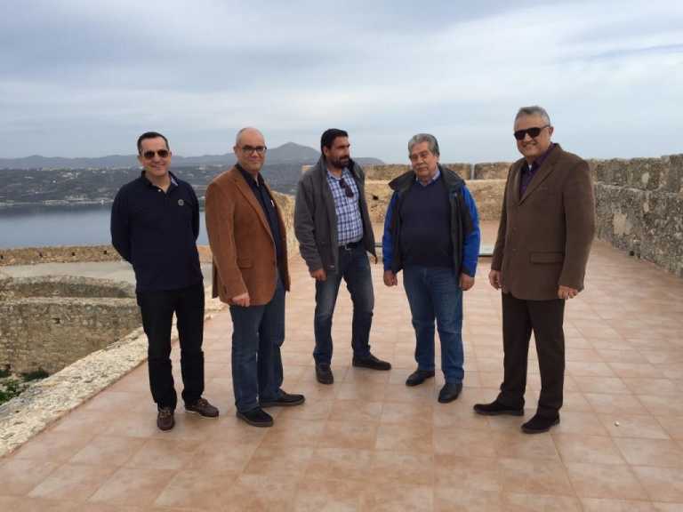 Χανιά: Συνάντηση Τ. Βάμβουκα με τον πρόεδρο του Πολεμικού Μουσείου Αθηνών