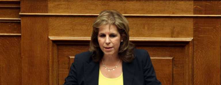 Ε. Χριστοφιλοπούλου: «Να επεκταθεί το δίκαιο της πολιτικής προστασίας και στο προσφυγικό» (aud)