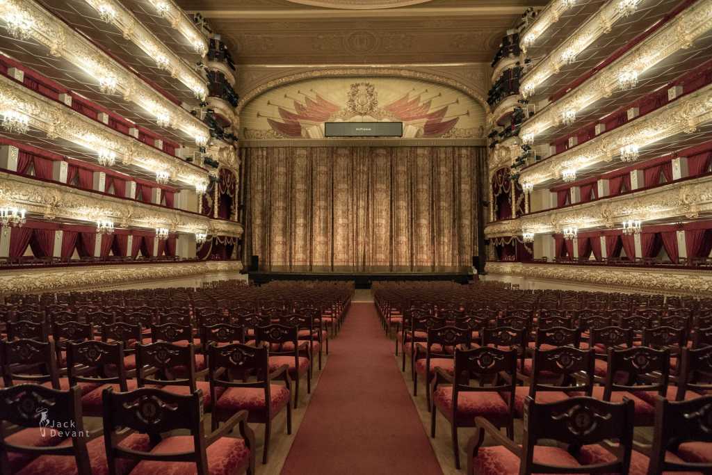 Moscow_Bolshoi_Theatre (4)