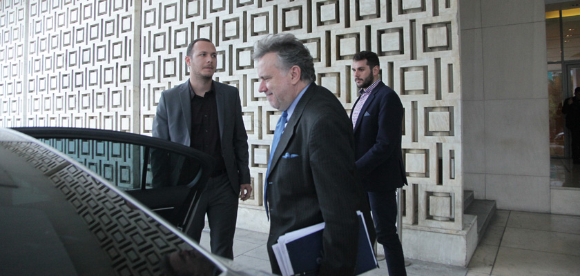 Διαπραγμάτευση υπό την πίεση των δανειστών – Αποτίμηση της πρώτης εβδομάδας σε νέα συνάντηση με τους θεσμούς την Παρασκευή (vid)