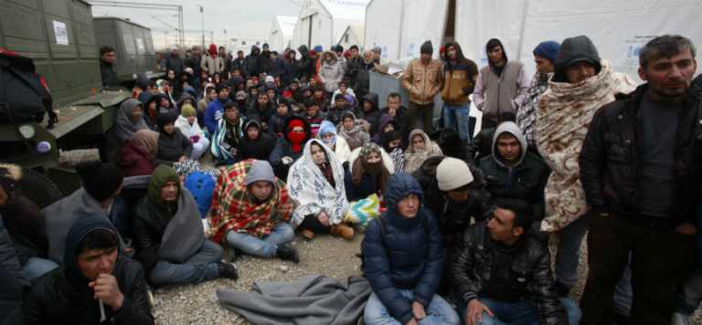 Σλοβενία: Στρατό στέλνει στα σύνορα η βουλή  για να ελέγξει τις προσφυγικές ροές