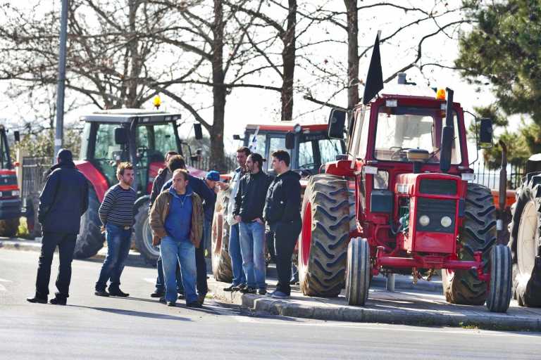 ΕΡΤ Ιωαννίνων – Ήπειρος: Προβληματισμός, διαφωνίες αλλά και φορτισμένο κλίμα στα  μπλόκα των αγροτών της Ηπείρου