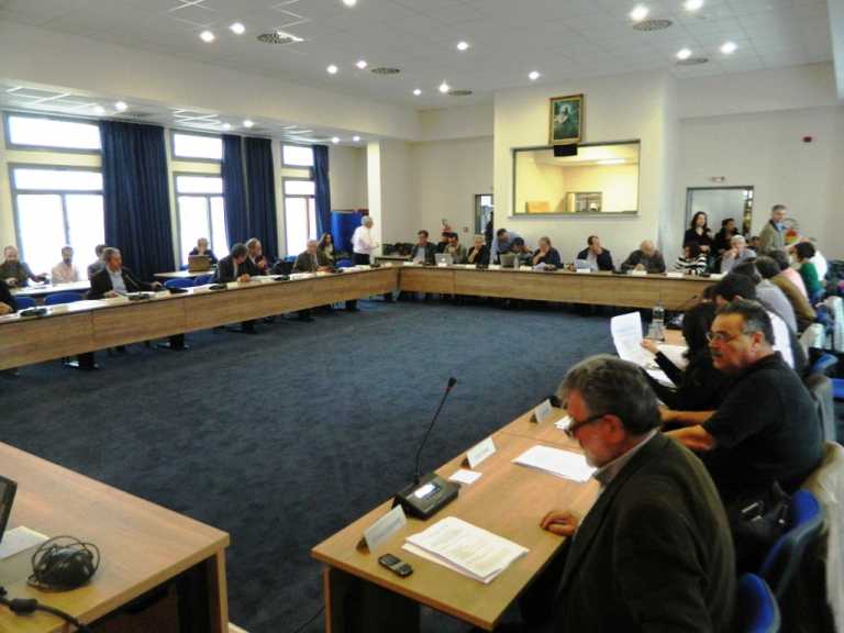 Κέρκυρα: Ένταση στο Περιφερειακό Συμβούλιο για τη λειτουργία των υπηρεσιών