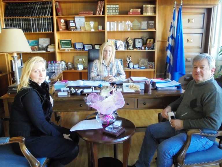Βόλος: Θέματα εκπαίδευσης στη συνάντηση Σ. Σαβελίδη και Δωροθέας Κολυνδρίνη