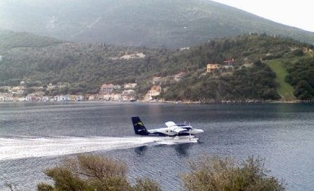 Υπογραφή σύμβασης για έκδοση άδειας υδατοδρομίου στο Λουτράκι