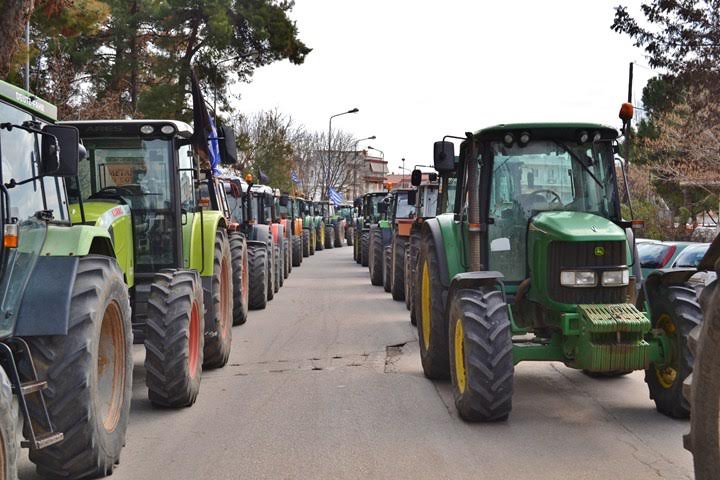 Συμβολικές καταλήψεις από αγρότες της Ημαθίας στη Βέροια