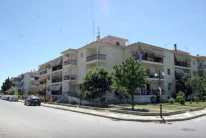 Πλημμύρισε το εσωτερικό δίκτυο στις εργατικές κατοικίες της Γιάννουλης – Παρέμβαση της ΔΕΥΑΛ ζητά η Επιτροπή Πλημμυροπαθών