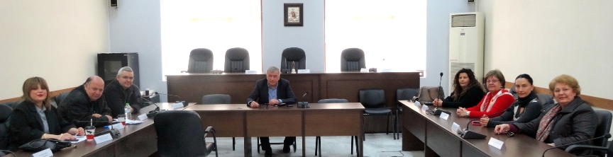 Λάρισα : Συλλογή τροφίμων για πρόσφυγες
