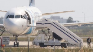 aeropeirateia_cyprus2