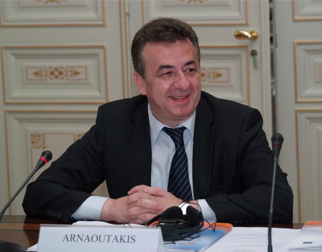 Στ. Αρναουτάκης: «Χρειαζόμαστε περισσότερη Ευρώπη» να είναι ισχυρή και ενωμένη κατά της τρομοκρατίας