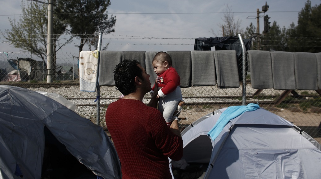 Ένταση στην Ειδομένη – 477 άτομα περισυνελέγησαν από Λιμενικό και Frontex (vid)
