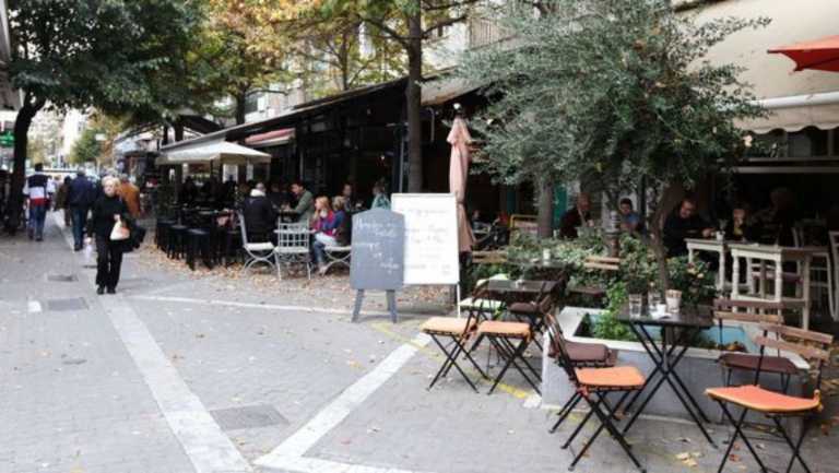 Λάρισα: Σύσκεψη για τα τραπεζοκαθίσματα ζητά η μείζονα αντιπολίτευση στο δήμο Λαρισαίων