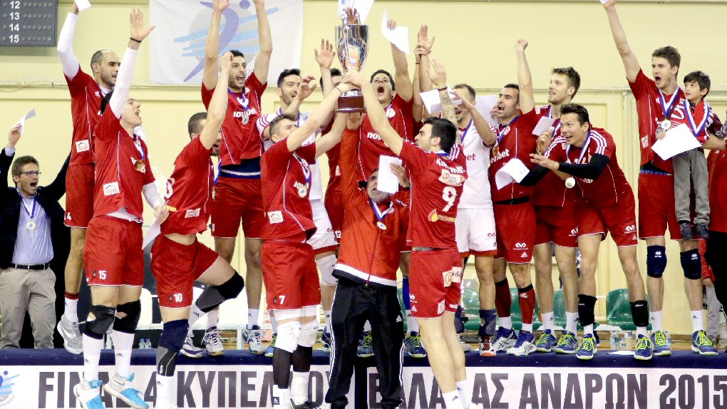 Ο Ολυμπιακός κατέκτησε το κύπελλο στο βόλεϊ (vid)