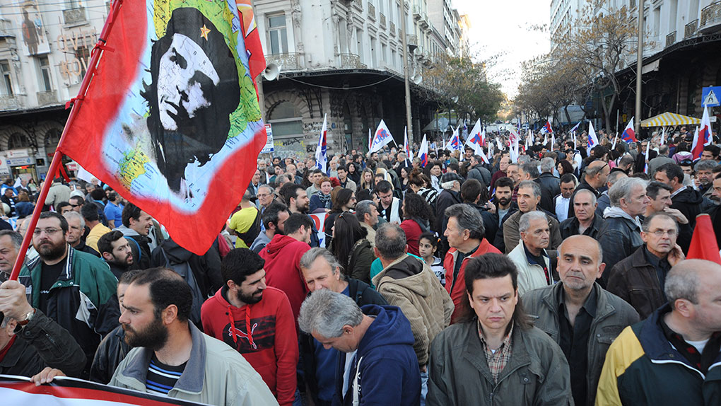 ΠΑΜΕ: Ολοκληρώθηκε το συλλαλητήριο για το ασφαλιστικό – Την Παρασκευή 1η Απριλίου συλλαλητήριο για το προσφυγικό