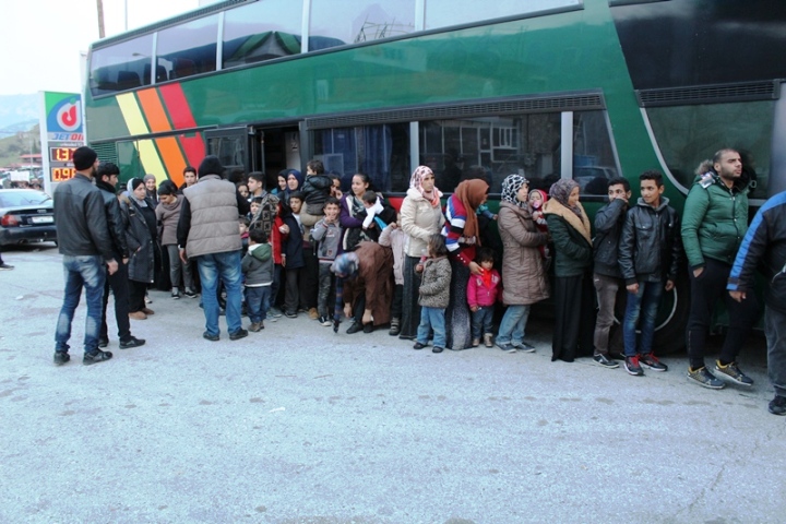 Λάρισα:Διακόσιοι πρόσφυγες στο ΣΕΑ  Μακρυχωρίου