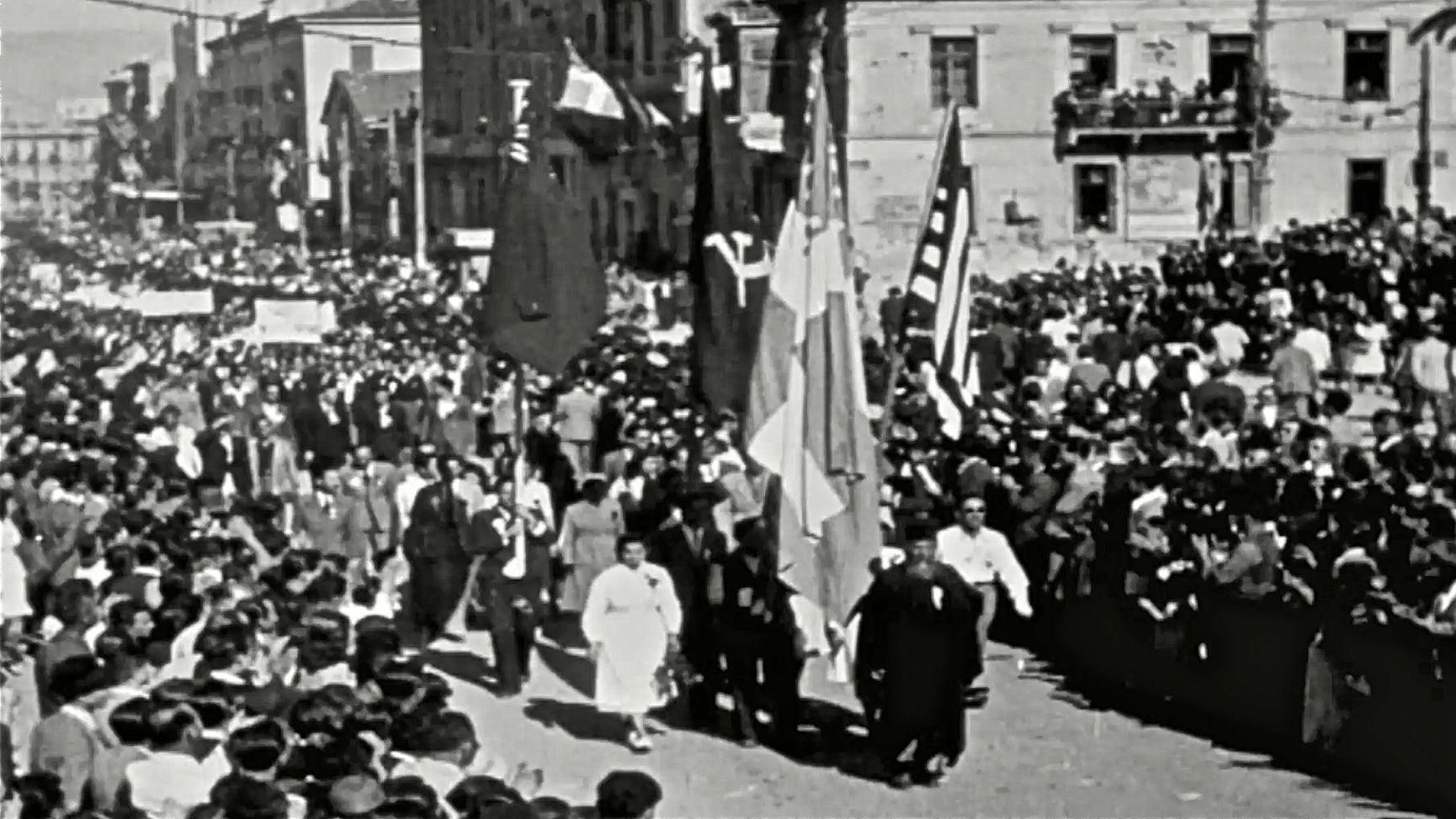 «Σημαίες οι φοβερές της λευτεριάς» – Το ιστορικό ντοκιμαντέρ του Τάκη Σακελλαρίου στο Φεστιβάλ Θεσσαλονίκης