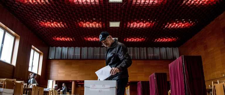 Σλοβακία: Επικράτηση του Ρ. Φίτσο με 28,3% – Για πρώτη φορά στην Βουλή το ακροδεξιό κόμμα