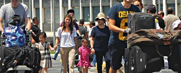 Χανιά: «Αερομαχίες» Ρώσων τουρ οπερέιτορ στην Κρήτη