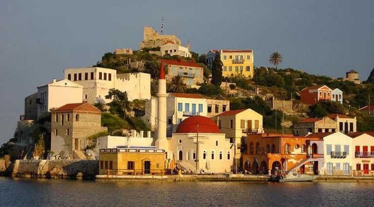 Καστελλόριζο: Κλιμάκιο της ΠΥΡ στο νησί για τα αίτια της «ύποπτης» πυρκαγιάς