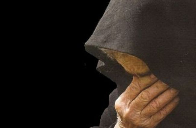 Χτύπησαν ηλικιωμένη στο Βραχάτι