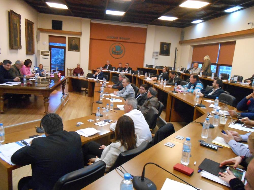Βόλος: Κλιμάκιο του υπουργείου Εθνικής Άμυνας την Πέμπτη – Φραστική επίθεση σε Κ. Γαργάλα από αντιδημάρχους