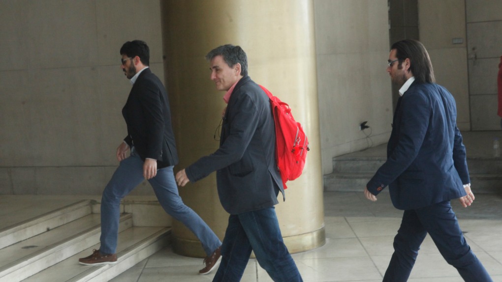 Ευ. Τσακαλώτος: “Είχαμε πρόοδο σε σχεδόν όλα τα ζητήματα” – Μάχη για συμφωνία έως τα ξημερώματα (vid)