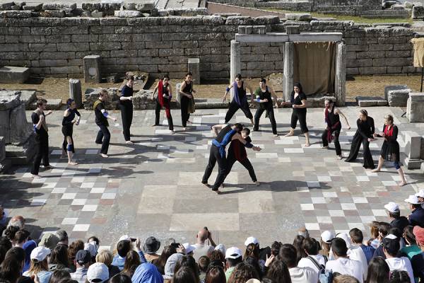 Καλαμάτα: Ξεκίνησε το “5ο Διεθνές Νεανικό Φεστιβάλ Αρχαίου Δράματος” στην Αρχαία Μεσσήνη