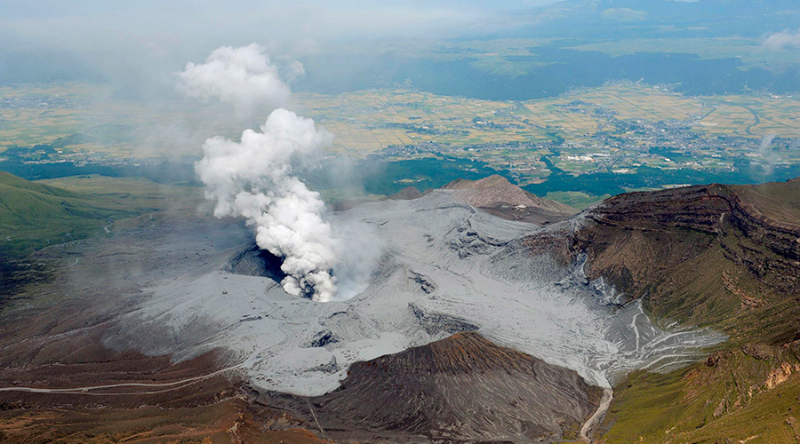 Ιαπωνία:  Ηφαιστειακή έκρηξη μετά από τα 7,3 Ρίχτερ – Σε 23 ανήλθε ο αριθμός των νεκρών