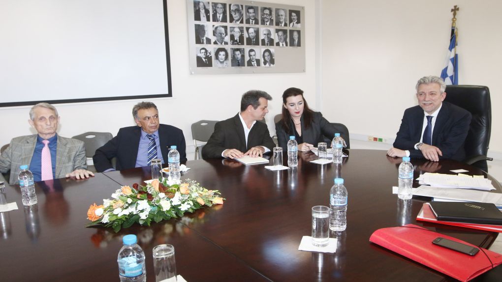 «Λευκός καπνός» από την σύσκεψη στο γραφείο του υφυπουργού Αθλητισμού – Απομακρύνεται ο κίνδυνος Grexit (vid)