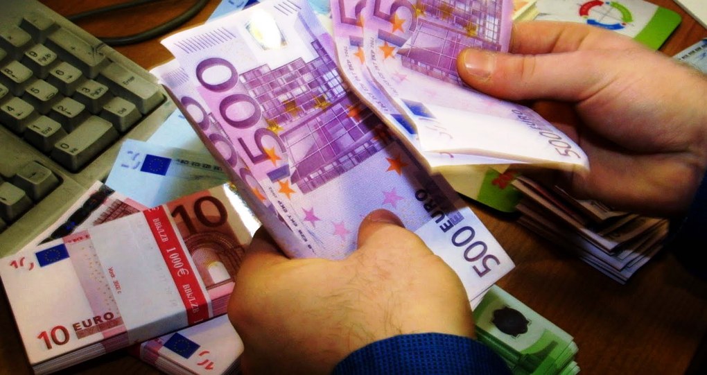 Ηράκλειο: Απάτες από 56χρονη
