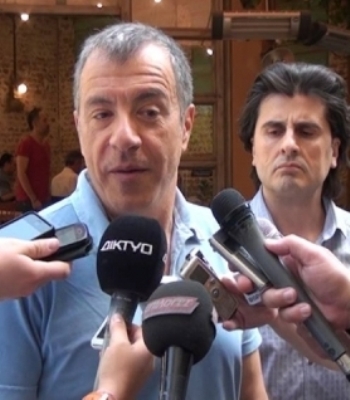 Σέρρες: Στ.Θεοδωράκης: «Ζούμε ένα θέατρο του παραλόγου»